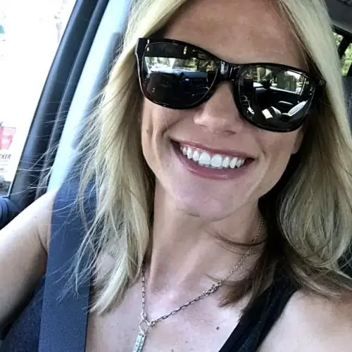 snowboardfrau image 0